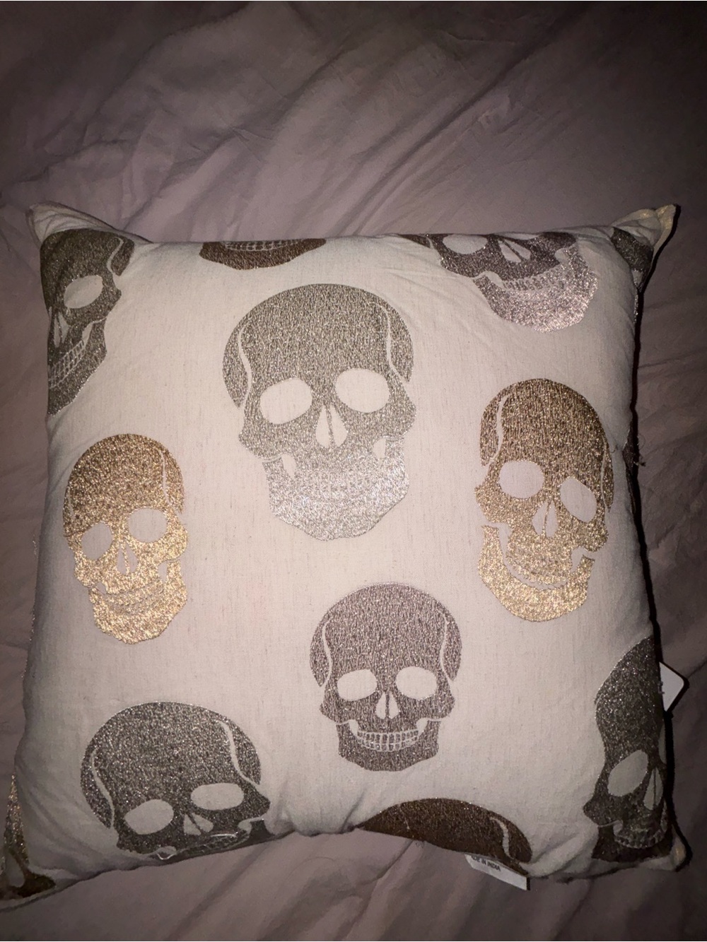 Metallic Skull Decorative Throw Pillow - White and Gold